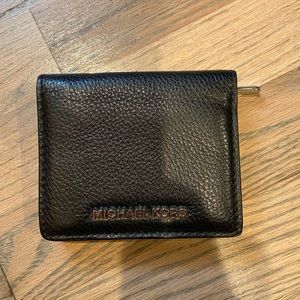 Michael kors mini wallet